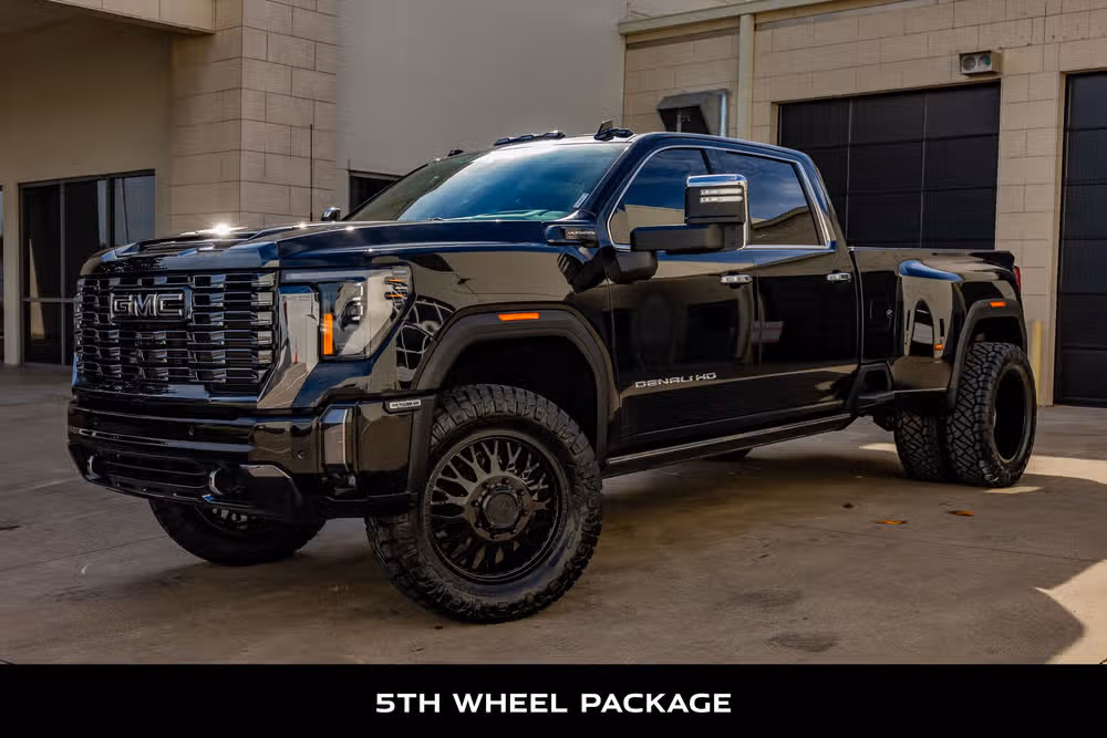 2024 GMC Sierra 3500HD Denali Ultimate Crew Cab Image 5