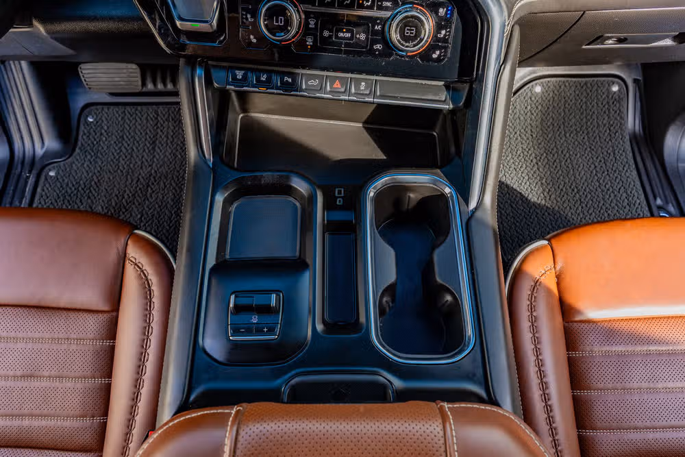2024 GMC Sierra 3500HD Denali Ultimate Crew Cab Image 28