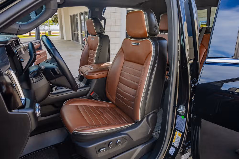 2024 GMC Sierra 3500HD Denali Ultimate Crew Cab Image 30