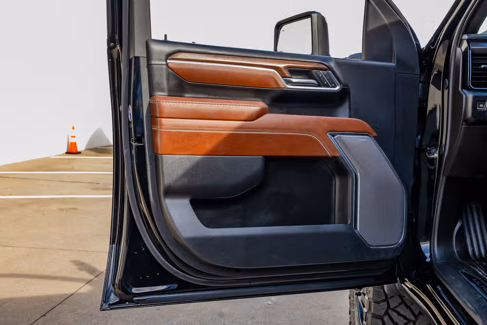 2024 GMC Sierra 3500HD Denali Ultimate Crew Cab Image 36