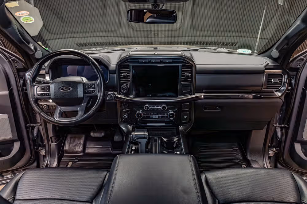2023 Ford F-150 Lariat SuperCrew Image 15