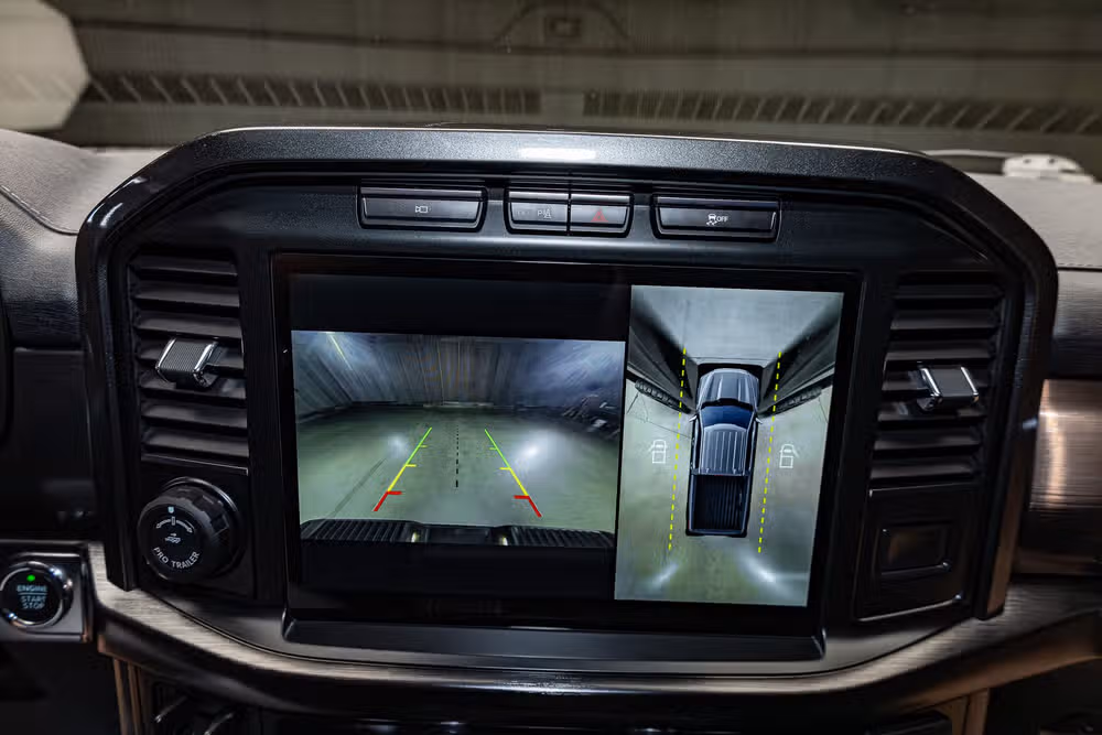 2023 Ford F-150 Lariat SuperCrew Image 19