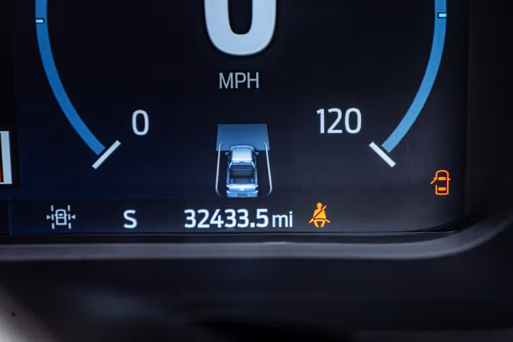 2023 Ford F-150 Lariat SuperCrew Image 18