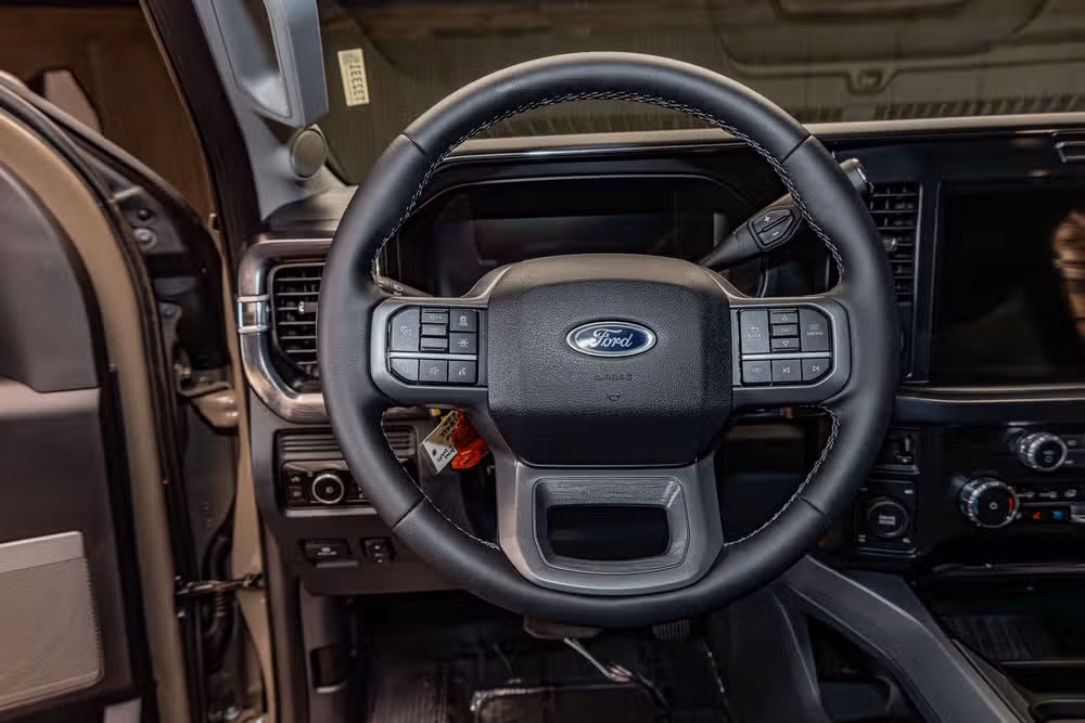2026 Ford F-250 Super Duty Lariat Crew Cab Image 16
