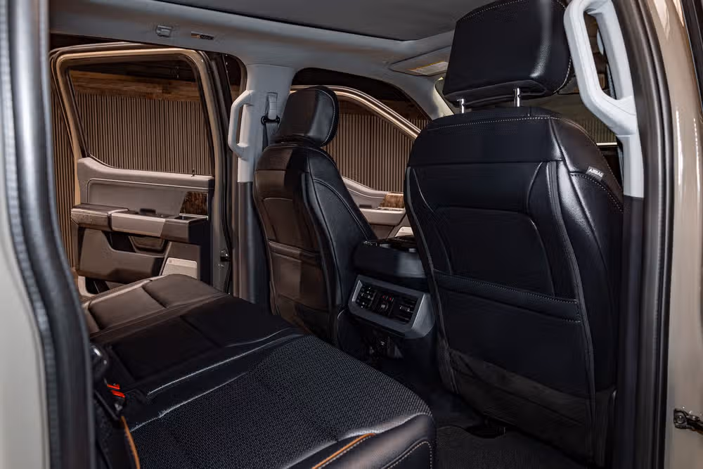 2026 Ford F-250 Super Duty Lariat Crew Cab Image 26