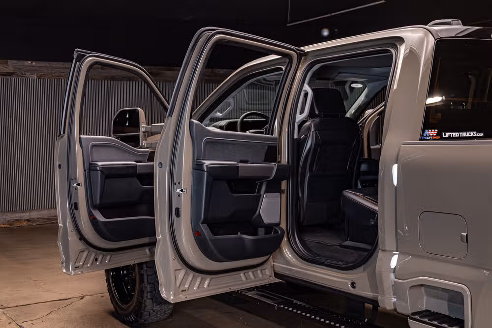 2026 Ford F-250 Super Duty Lariat Crew Cab Image 29