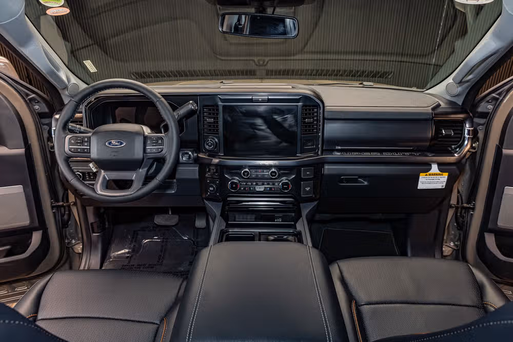 2026 Ford F-250 Super Duty Lariat Crew Cab Image 17