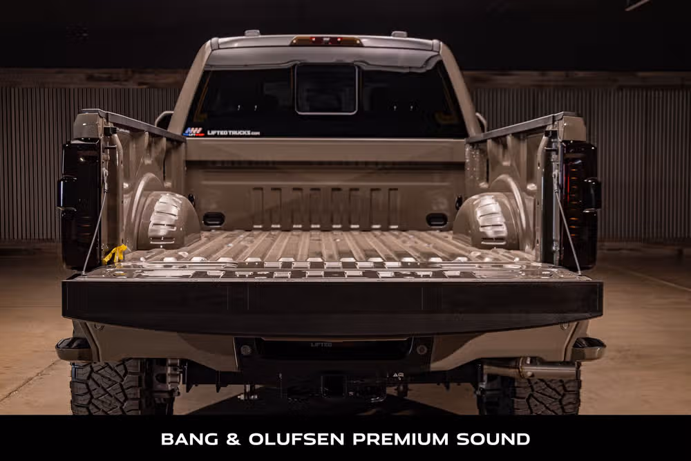 2026 Ford F-250 Super Duty Lariat Crew Cab Image 9