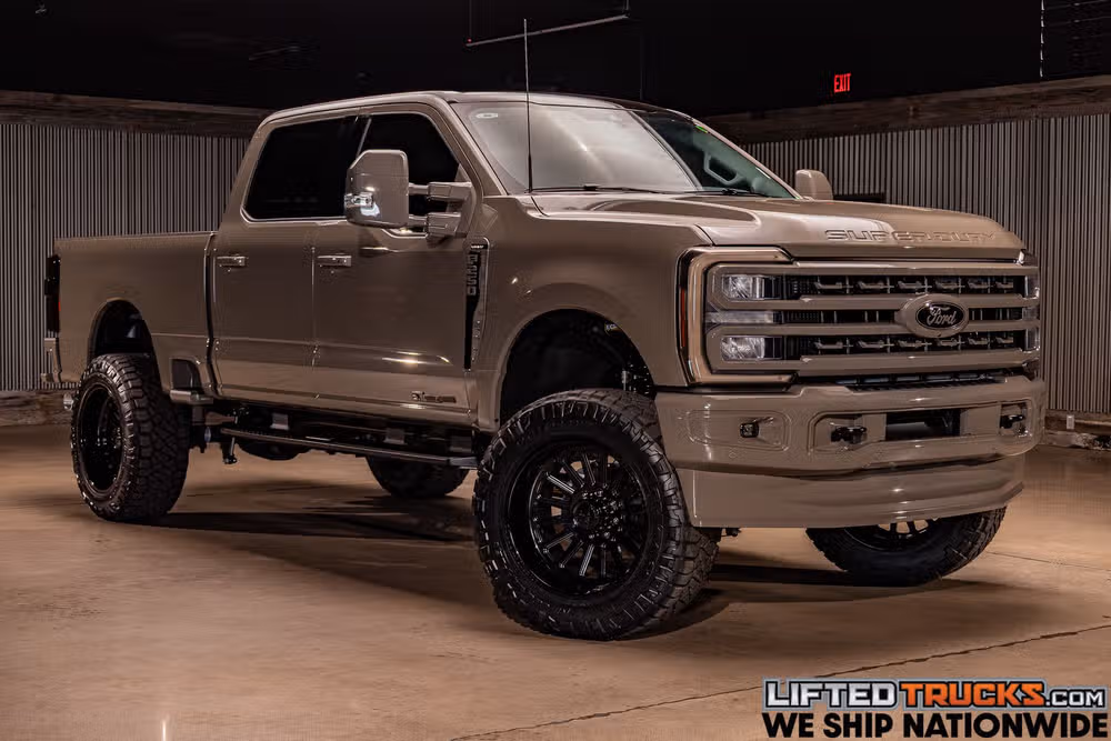 2026 Ford F-250 Super Duty Lariat Crew Cab Image 1