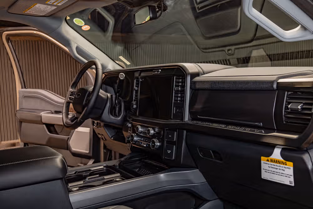 2026 Ford F-250 Super Duty Lariat Crew Cab Image 18