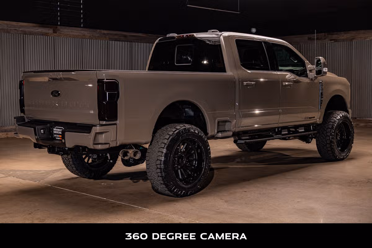 2026 Ford F-250 Super Duty Lariat Crew Cab