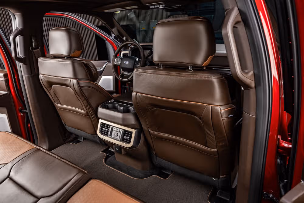 2026 Ford F-250 Super Duty King Ranch Crew Cab Image 32