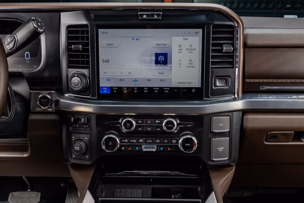 2026 Ford F-250 Super Duty King Ranch Crew Cab Image 24