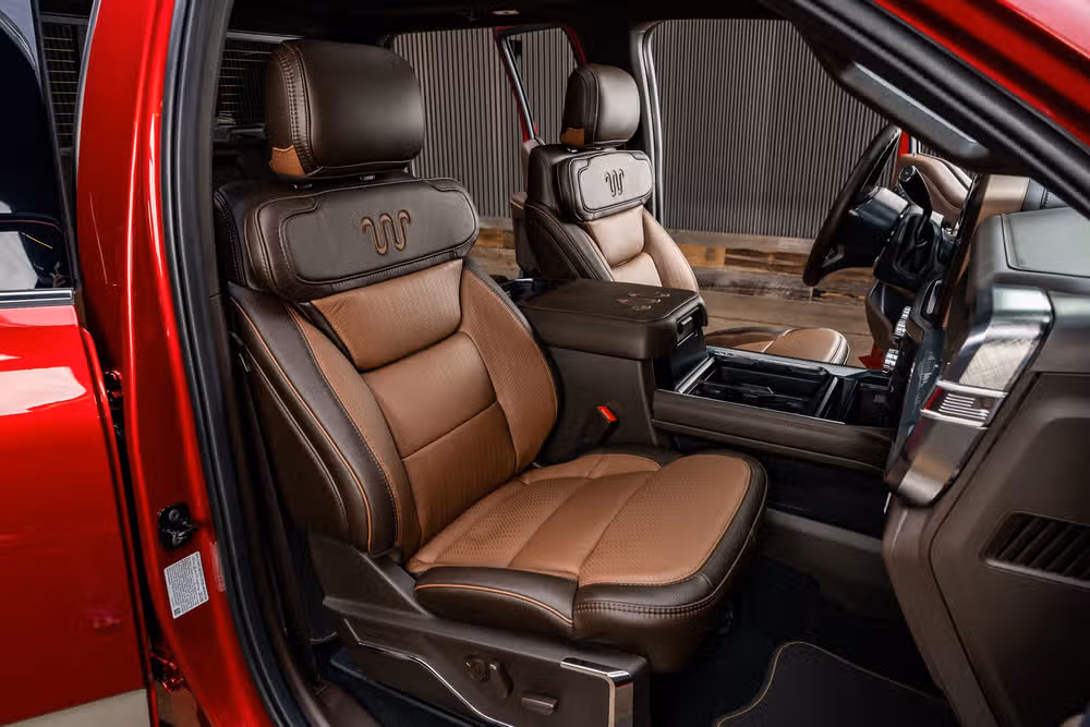 2026 Ford F-250 Super Duty King Ranch Crew Cab Image 31