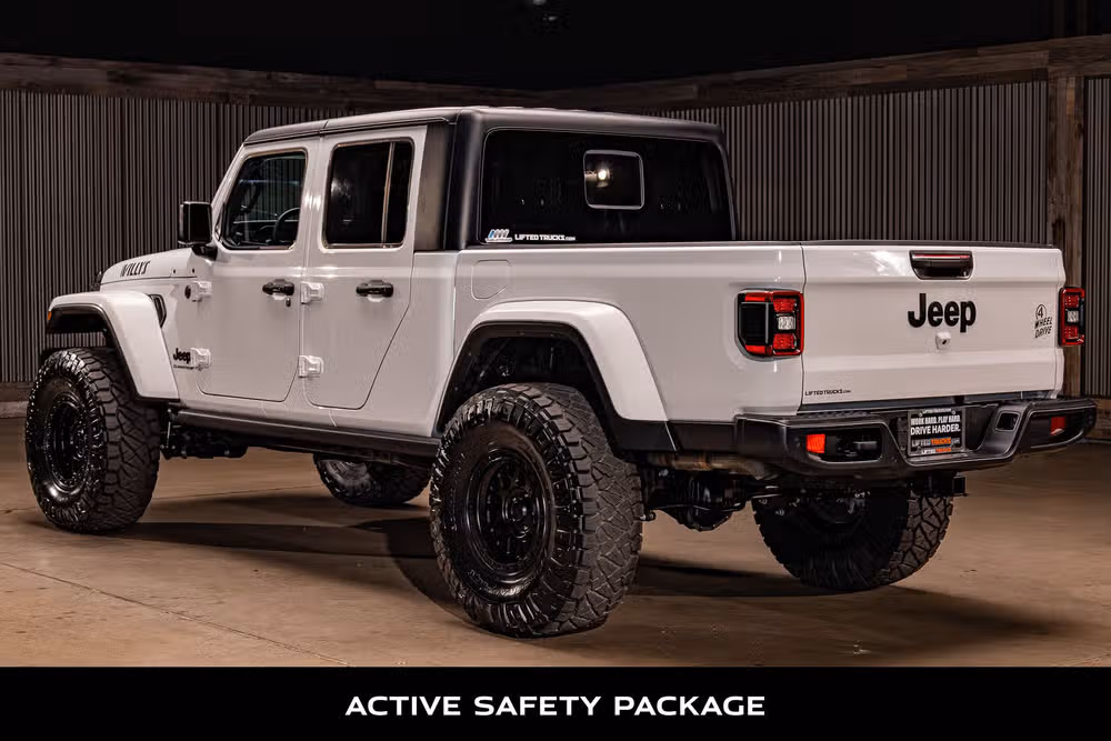 2025 Jeep Gladiator Willys Crew Cab Image 7