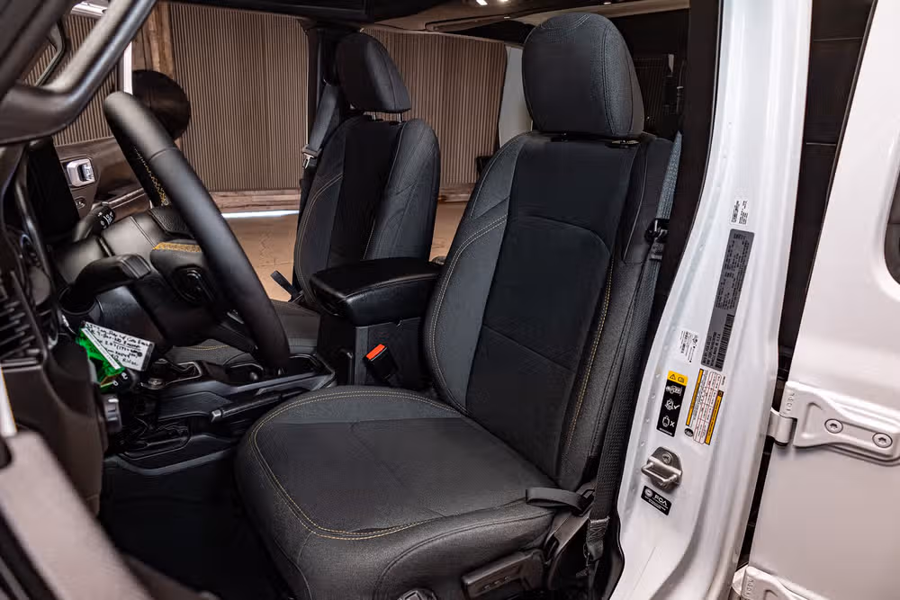 2025 Jeep Gladiator Willys Crew Cab Image 16