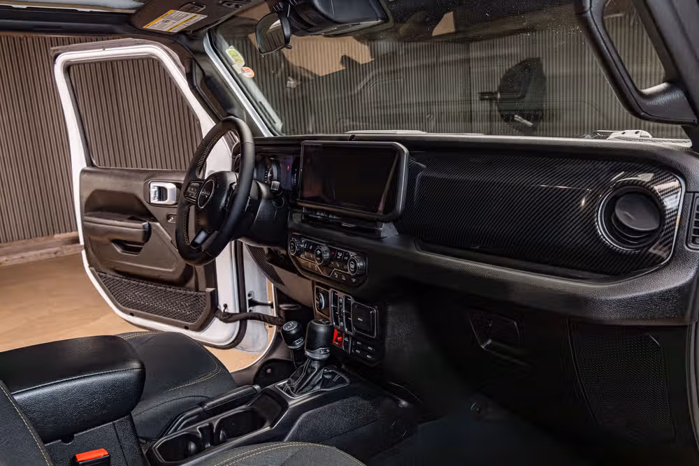 2025 Jeep Gladiator Willys Crew Cab Image 15