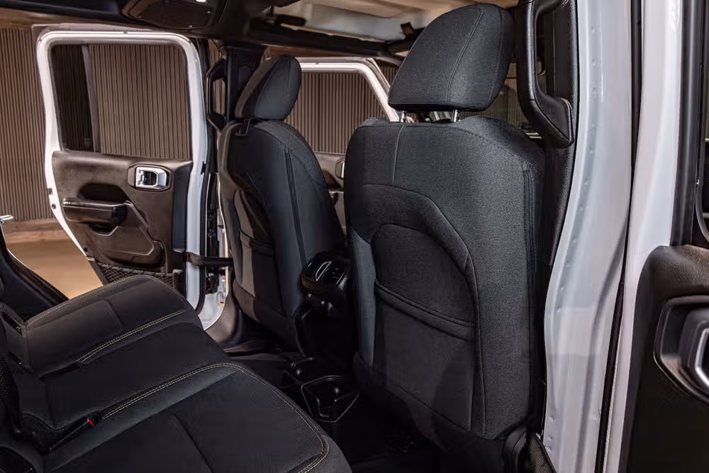 2025 Jeep Gladiator Willys Crew Cab Image 19