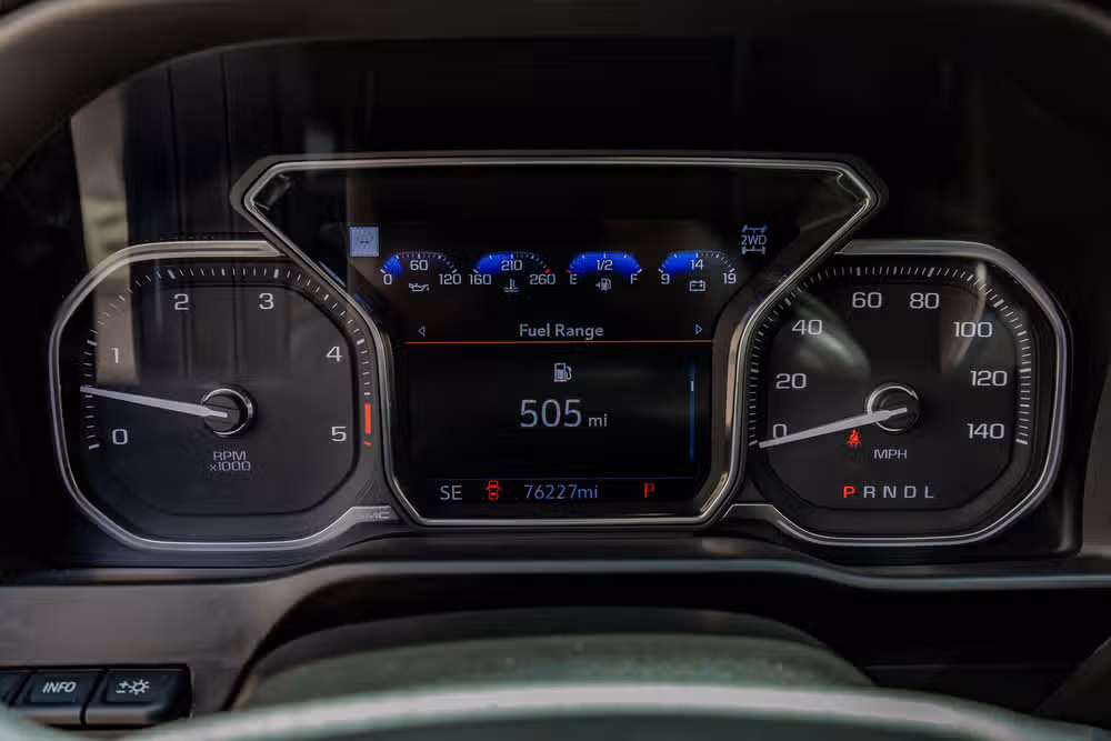 2021 GMC Sierra 3500HD Denali Crew Cab Image 19