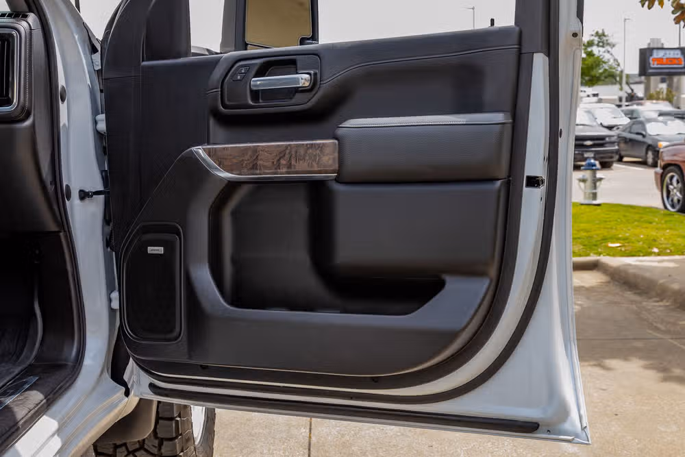 2021 GMC Sierra 3500HD Denali Crew Cab Image 36