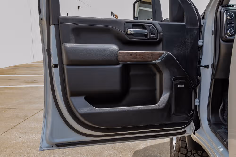 2021 GMC Sierra 3500HD Denali Crew Cab Image 35