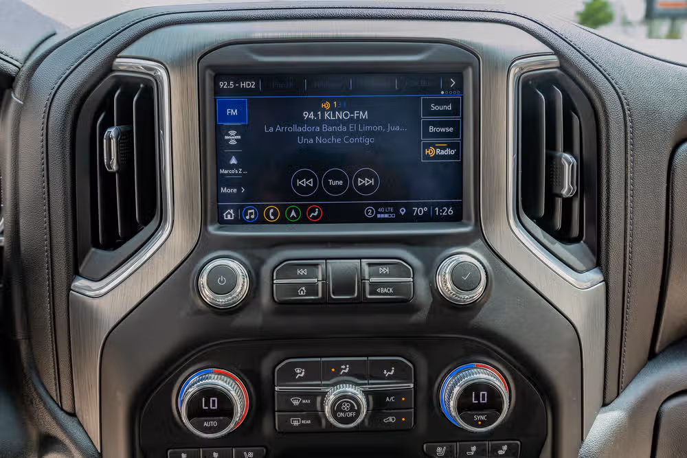 2021 GMC Sierra 3500HD Denali Crew Cab Image 24