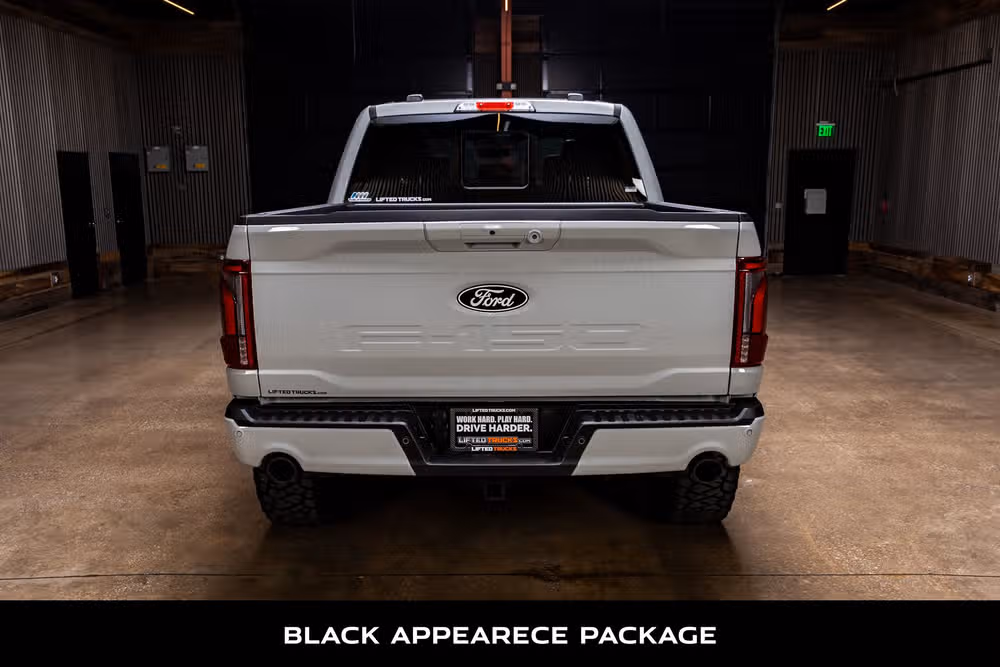 2026 Ford F-150 Lariat SuperCrew Image 8