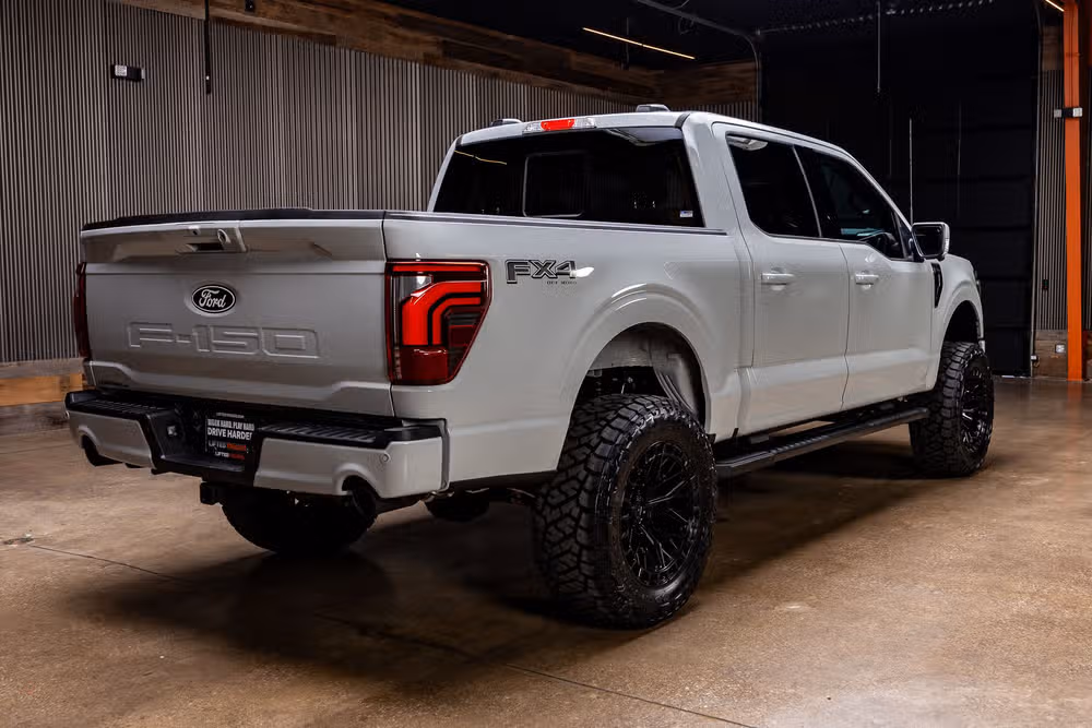 2026 Ford F-150 Lariat SuperCrew Image 10