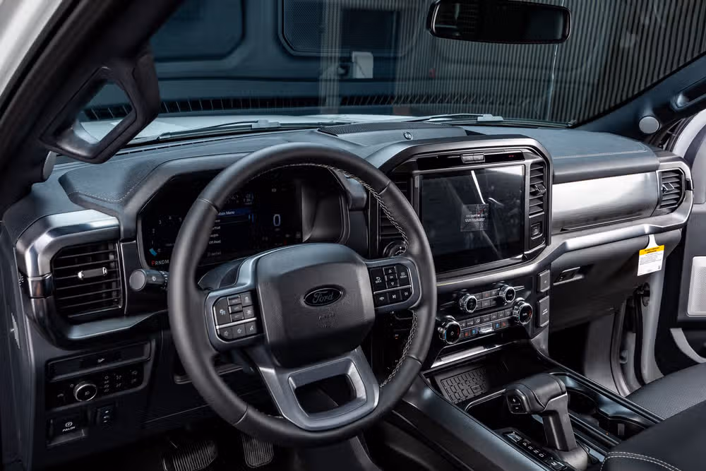 2026 Ford F-150 Lariat SuperCrew Image 17