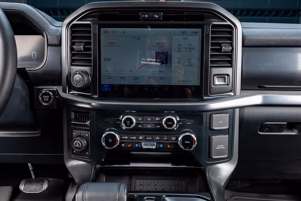 2026 Ford F-150 Lariat SuperCrew Image 24