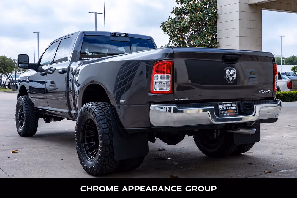 2024 Ram 3500 Tradesman Crew Cab Image 7