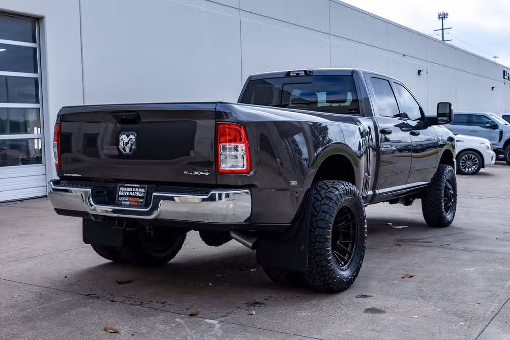 2024 Ram 3500 Tradesman Crew Cab Image 10