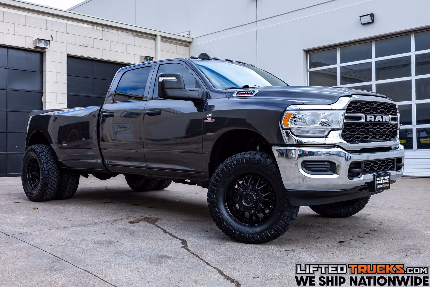 2024 Ram 3500 Tradesman Crew Cab Image 1