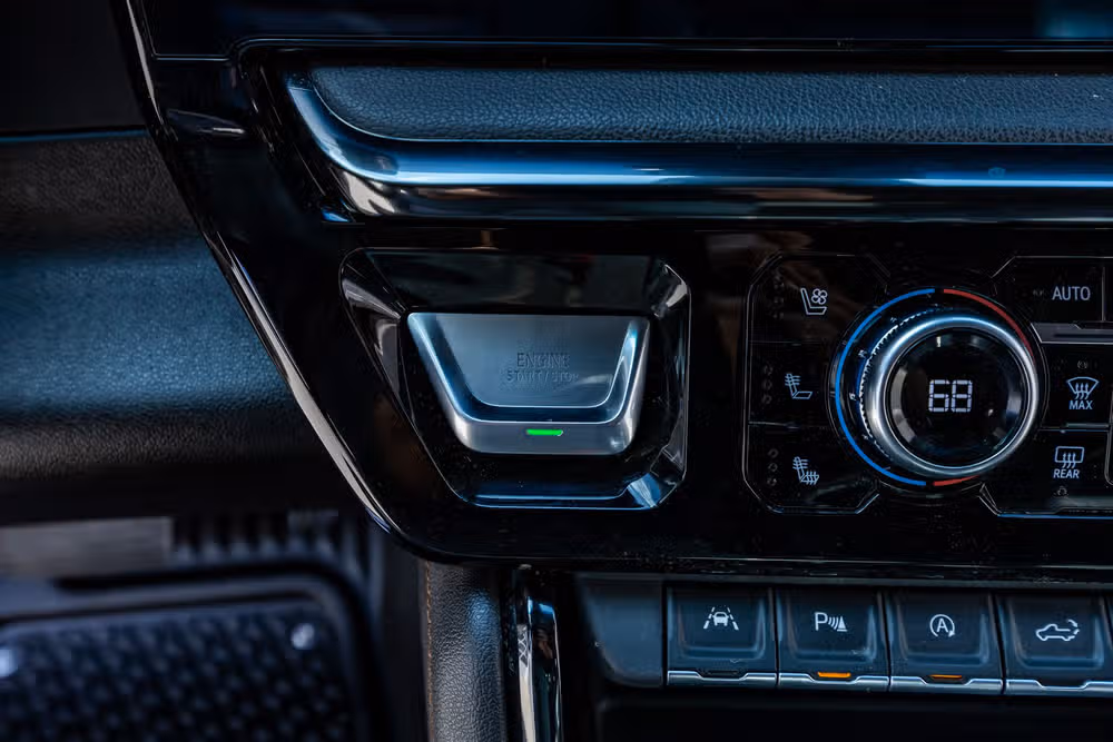 2022 GMC Sierra 1500 AT4 Crew Cab Image 23