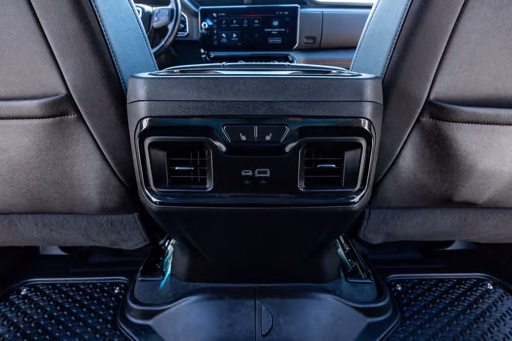 2022 GMC Sierra 1500 AT4 Crew Cab Image 33