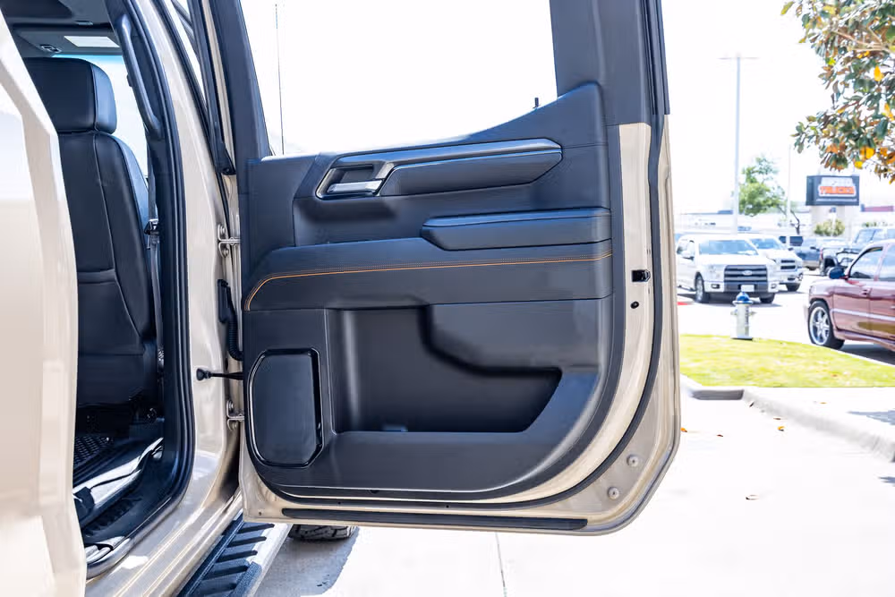 2022 GMC Sierra 1500 AT4 Crew Cab Image 39