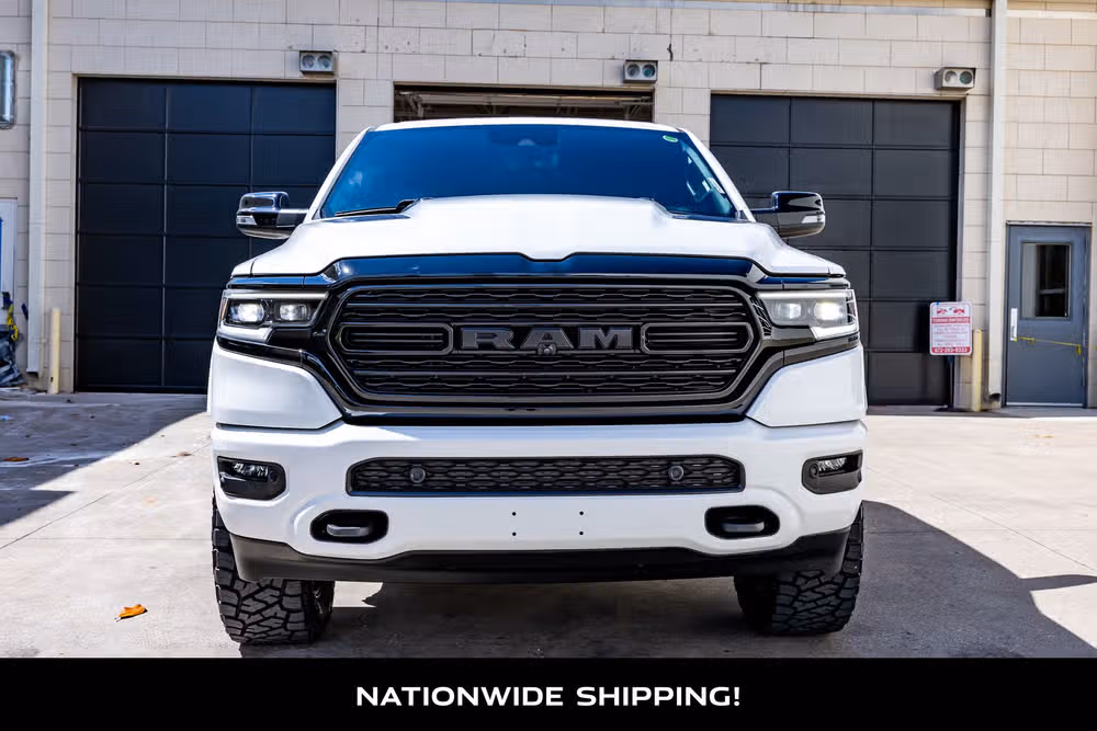 2024 Ram 1500 Limited Crew Cab Image 4