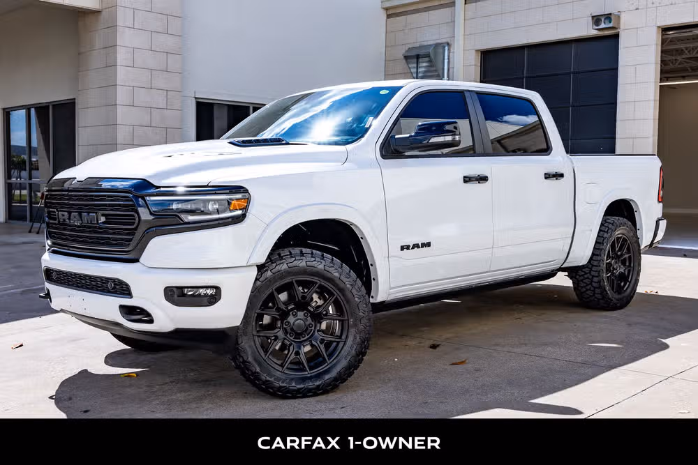 2024 Ram 1500 Limited Crew Cab Image 5