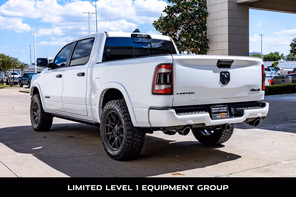 2024 Ram 1500 Limited Crew Cab Image 7