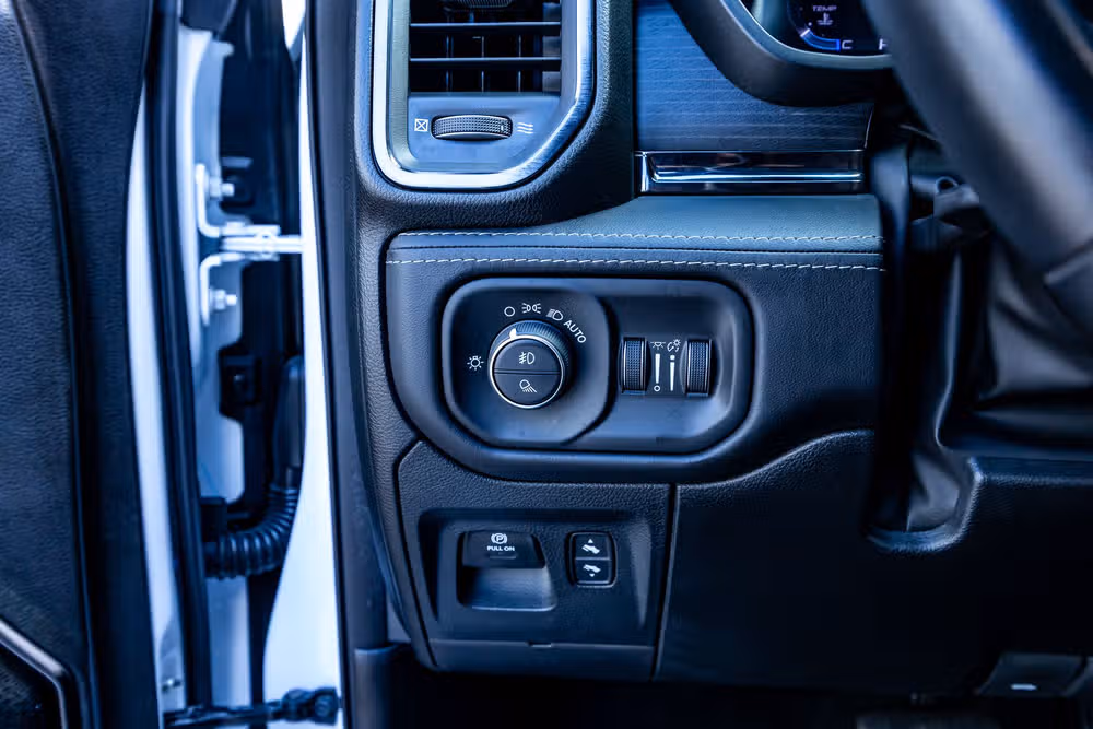 2024 Ram 1500 Limited Crew Cab Image 22