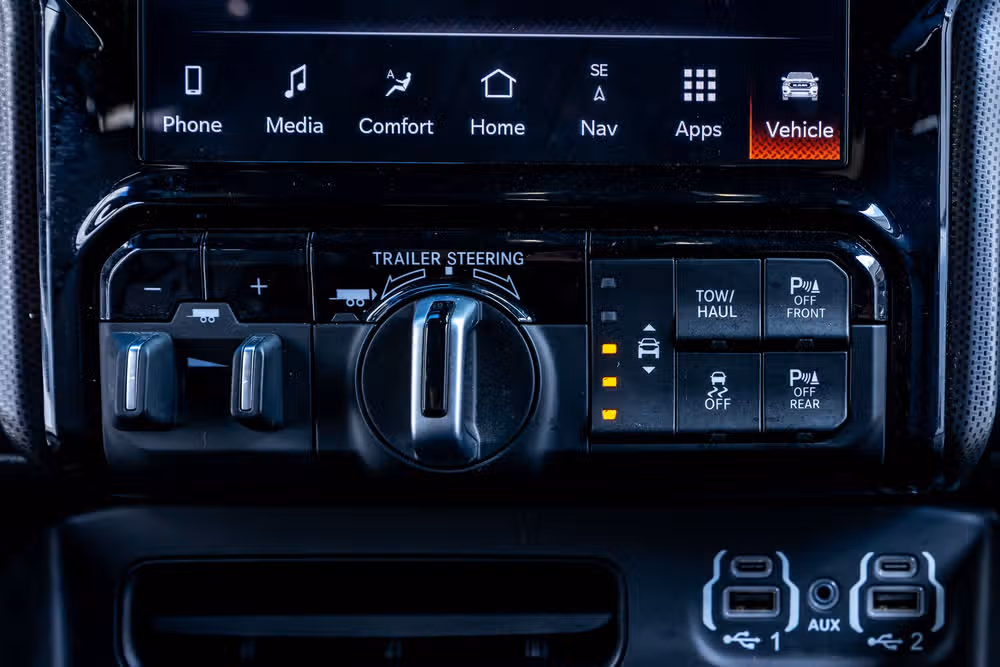 2024 Ram 1500 Limited Crew Cab Image 28