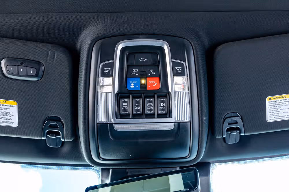 2024 Ram 1500 Limited Crew Cab Image 30