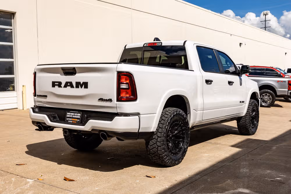 2026 Ram 1500 Laramie Crew Cab Image 10