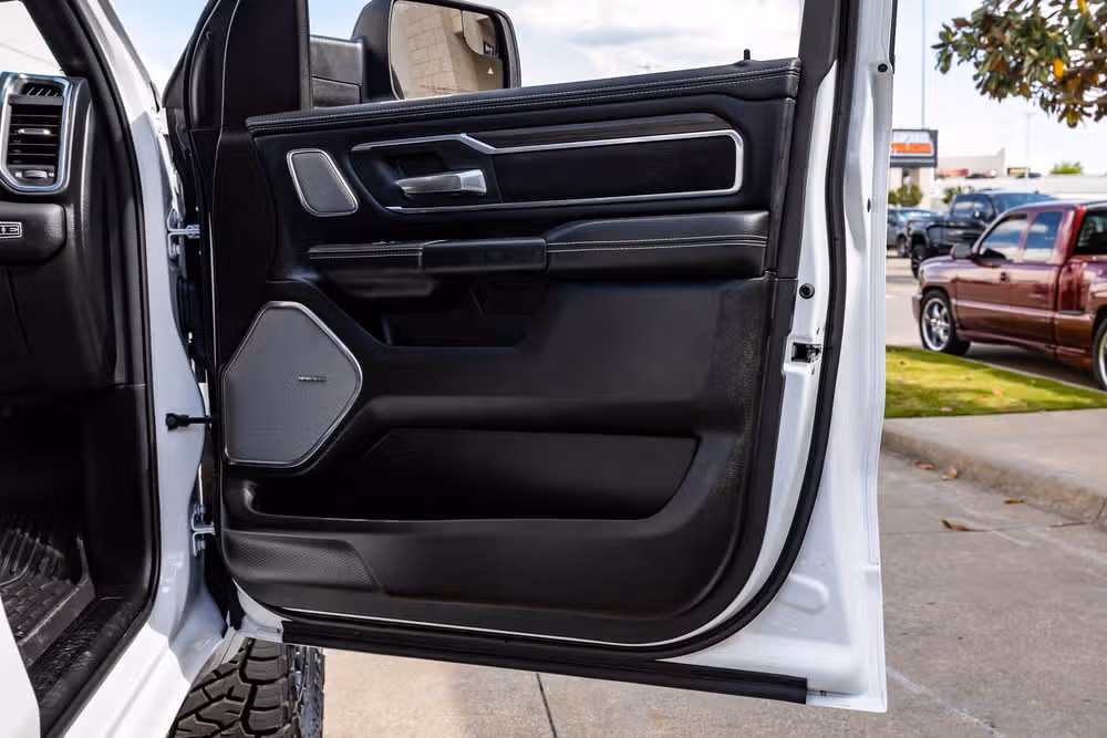 2026 Ram 1500 Laramie Crew Cab Image 38