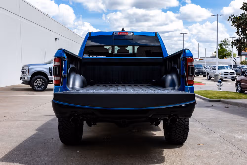 2023 Ram 1500 Big Horn Crew Cab Image 9