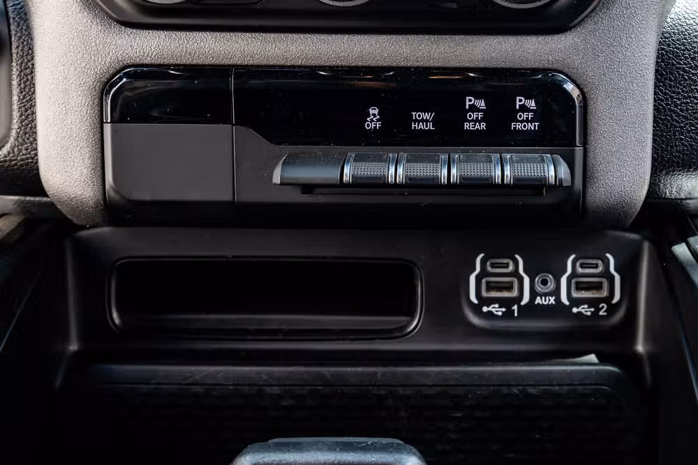 2023 Ram 1500 Big Horn Crew Cab Image 29