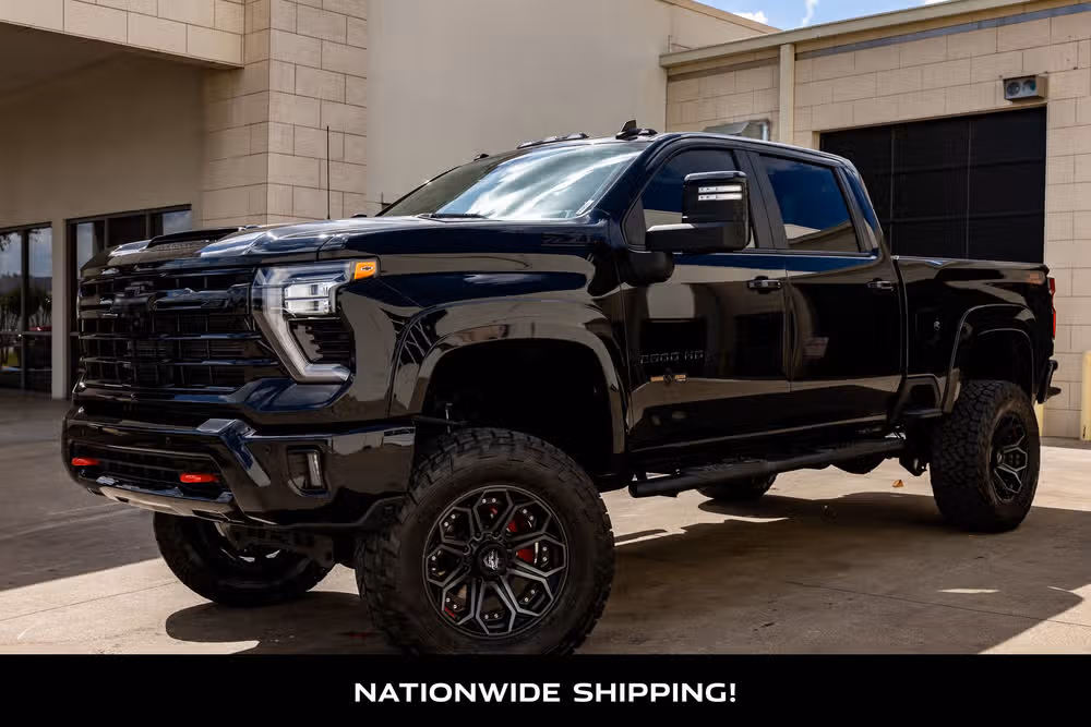 2026 Chevrolet Silverado 2500HD LT Crew Cab Image 4