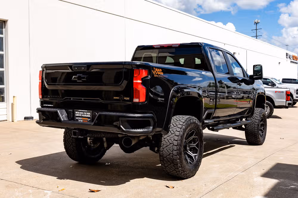 2026 Chevrolet Silverado 2500HD LT Crew Cab Image 9