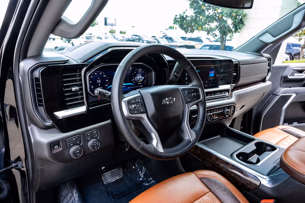 2026 Chevrolet Silverado 2500HD LT Crew Cab Image 16