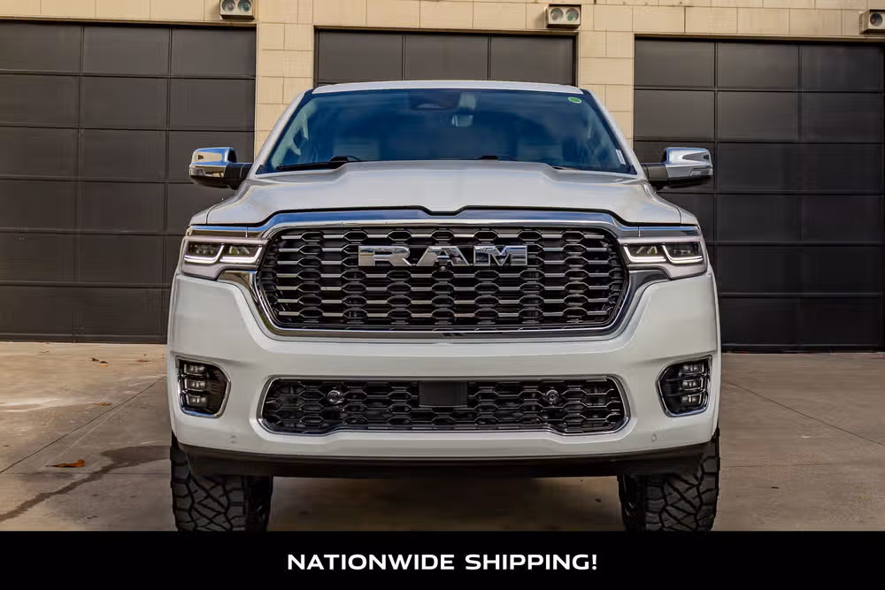 2025 Ram 1500 Tungsten Crew Cab Image 4